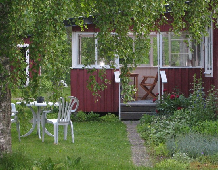 Bakom h�ngbj�rken