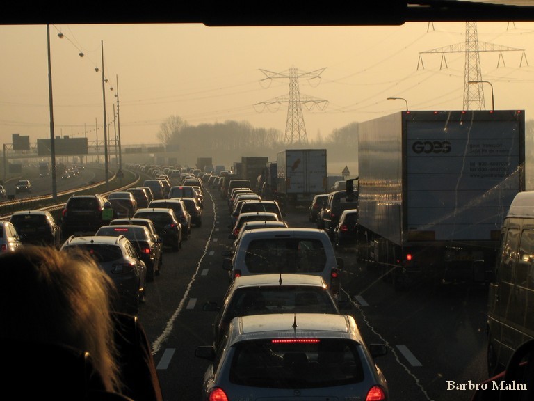 Trafikstockning p� motorv�g i Nederl�nderna